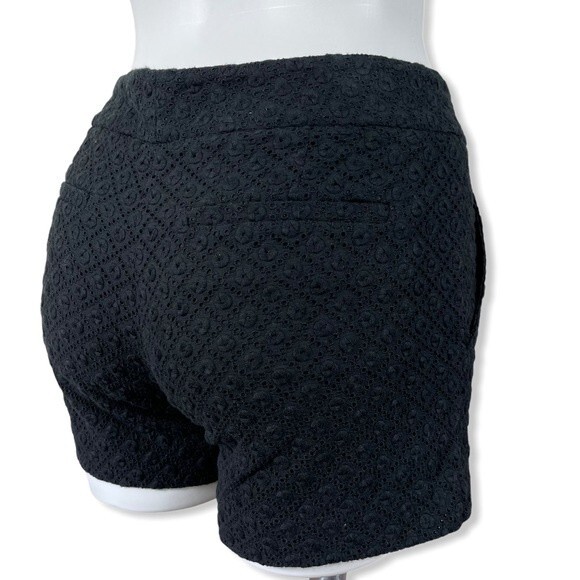Theory Black Eyelet Embroidered City Dress Shorts Size 2 Preppy Classic Boho - Picture 5 of 14